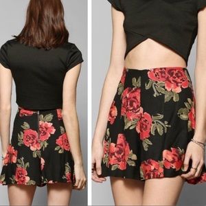 Kimchi Blue Isabella Floral Skirted Shorts